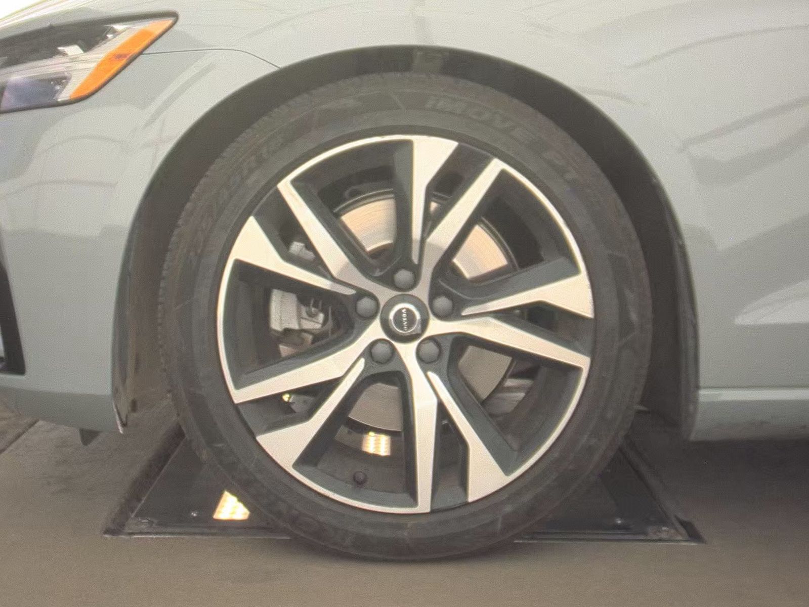 2024 Volvo S60 B5 Core FWD