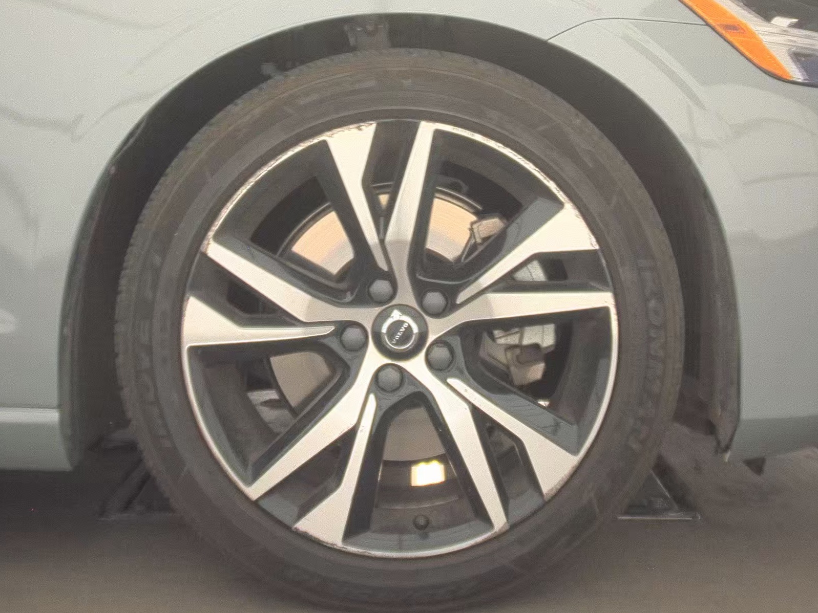 2024 Volvo S60 B5 Core FWD