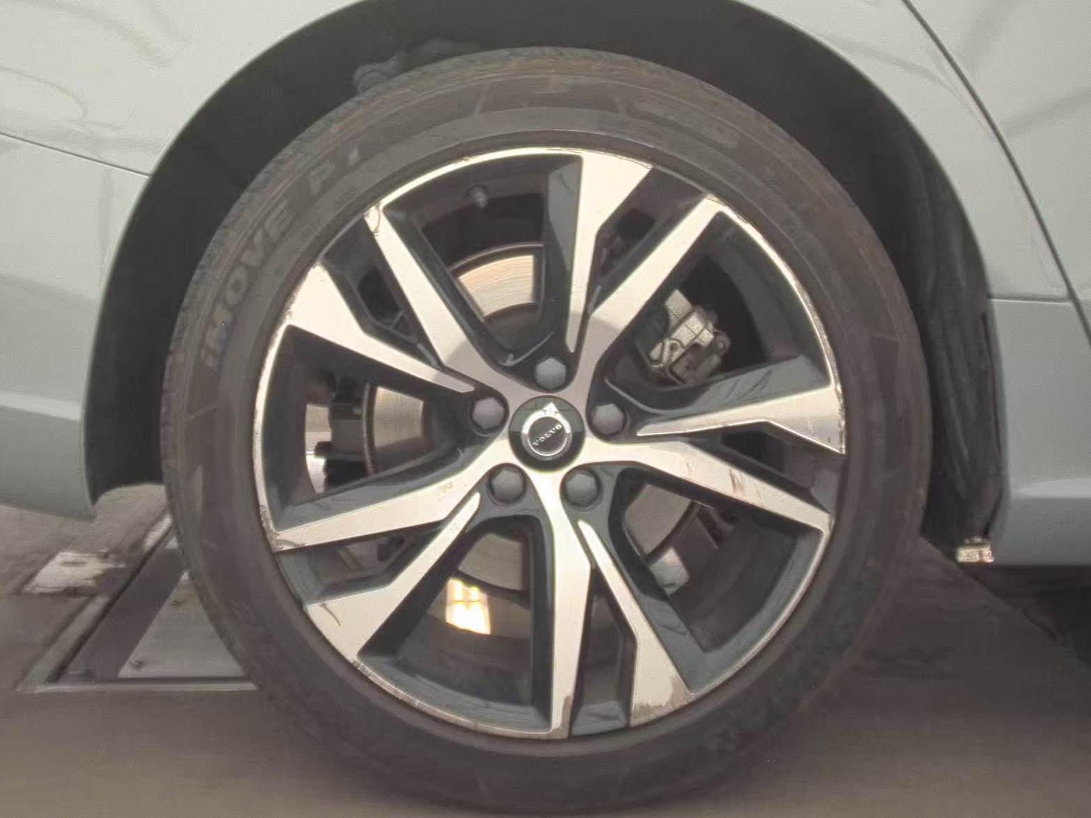 2024 Volvo S60 B5 Core FWD