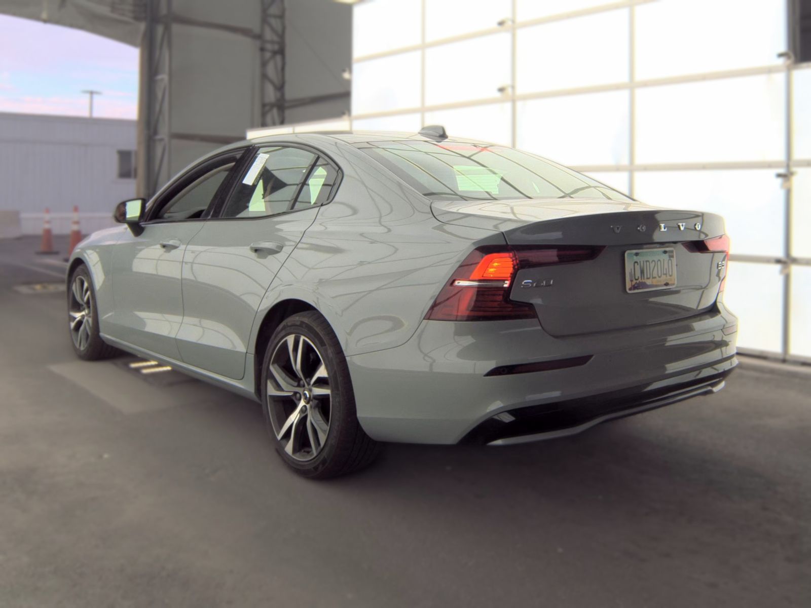 2024 Volvo S60 B5 Core FWD