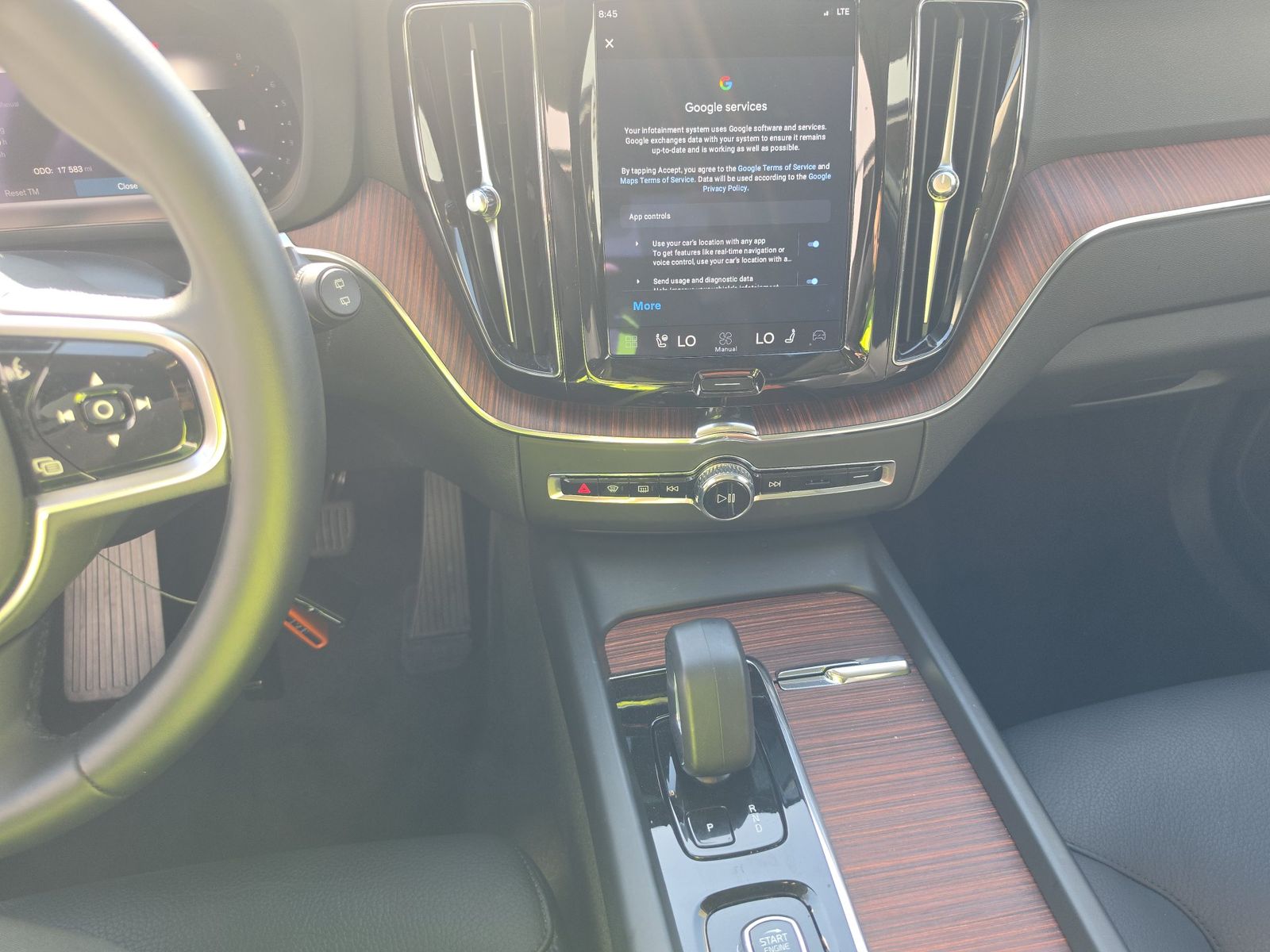 2023 Volvo XC60 B5 Plus AWD
