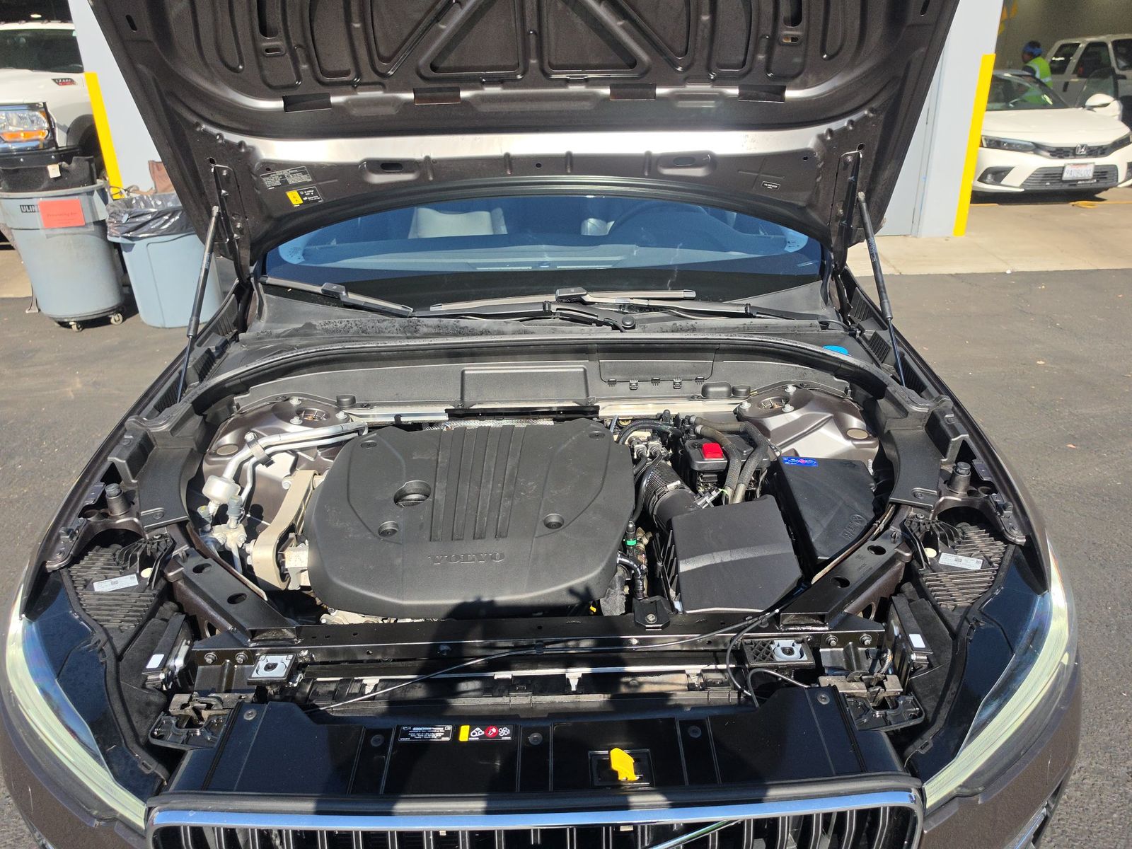 2023 Volvo XC60 B5 Plus AWD