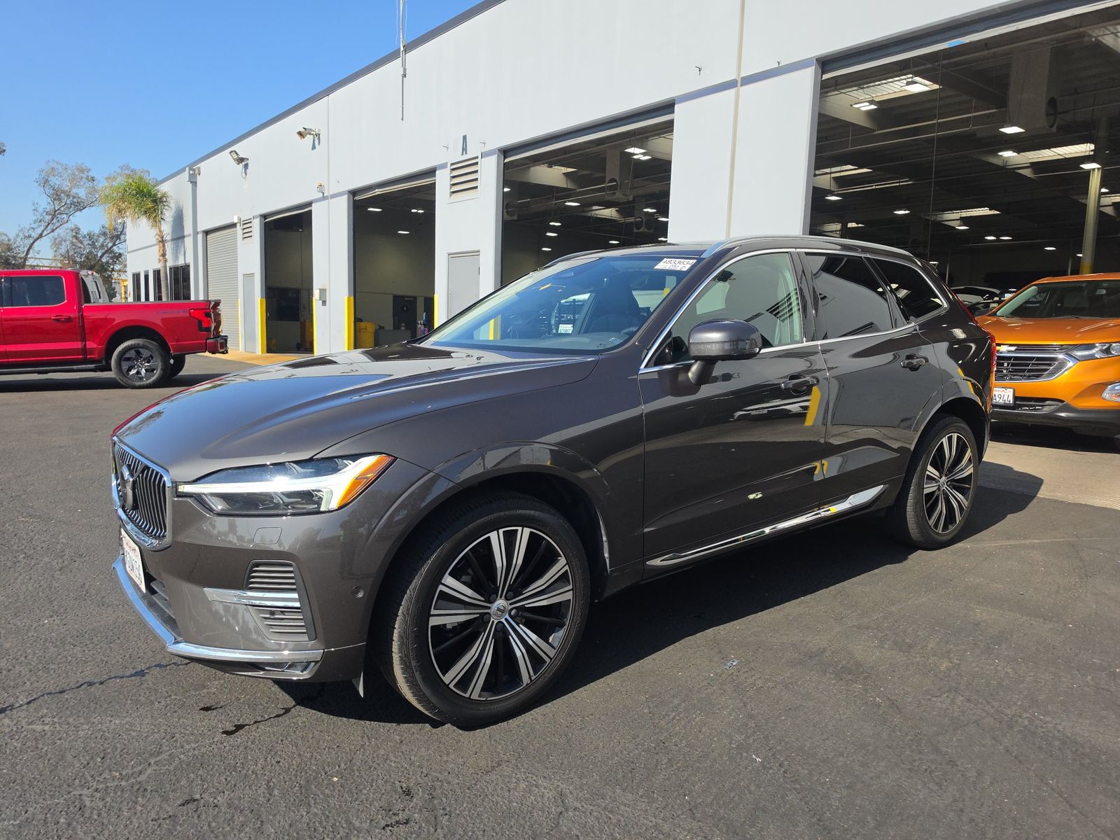 2023 Volvo XC60 B5 Plus AWD