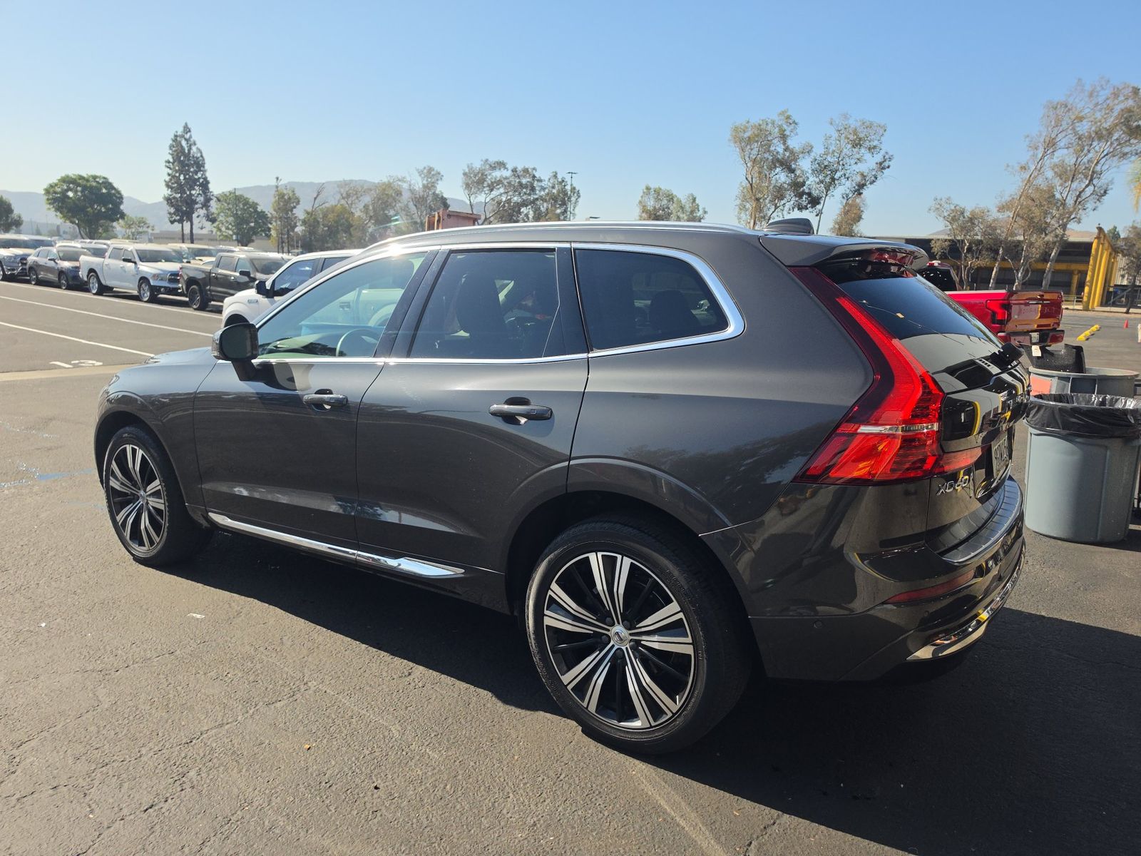 2023 Volvo XC60 B5 Plus AWD