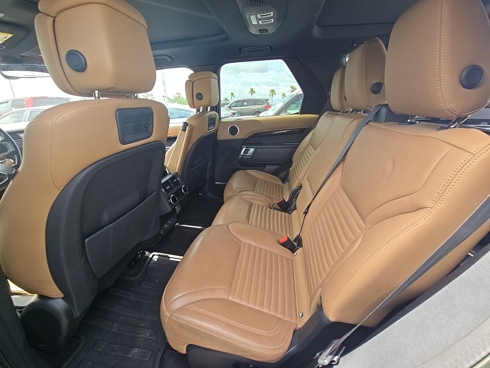 2023 Land Rover Discovery R-Dynamic S AWD