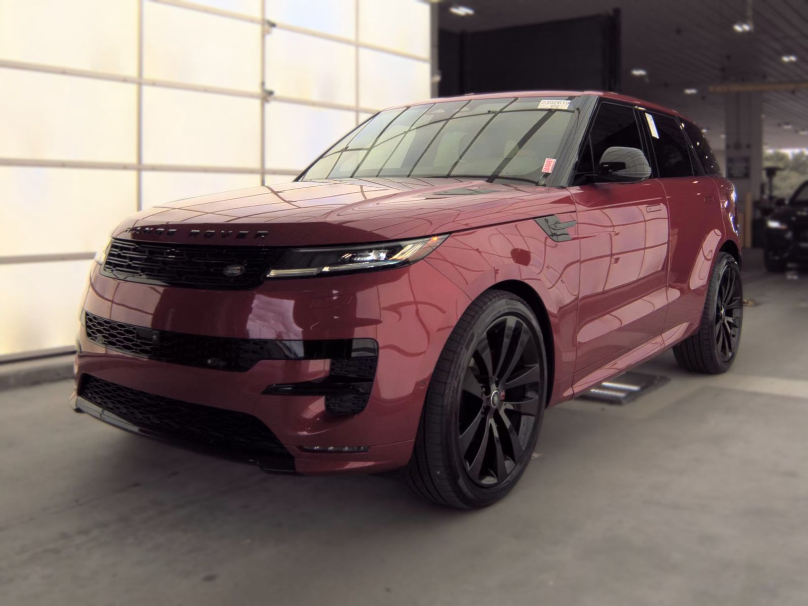 2025 Land Rover Range Rover Sport Plug-In Hybrid Dynamic SE AWD