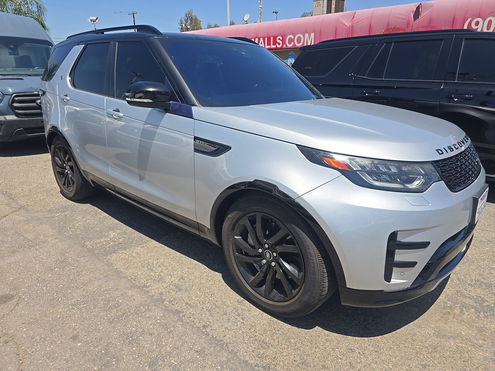 2020 Land Rover Discovery Landmark Edition AWD