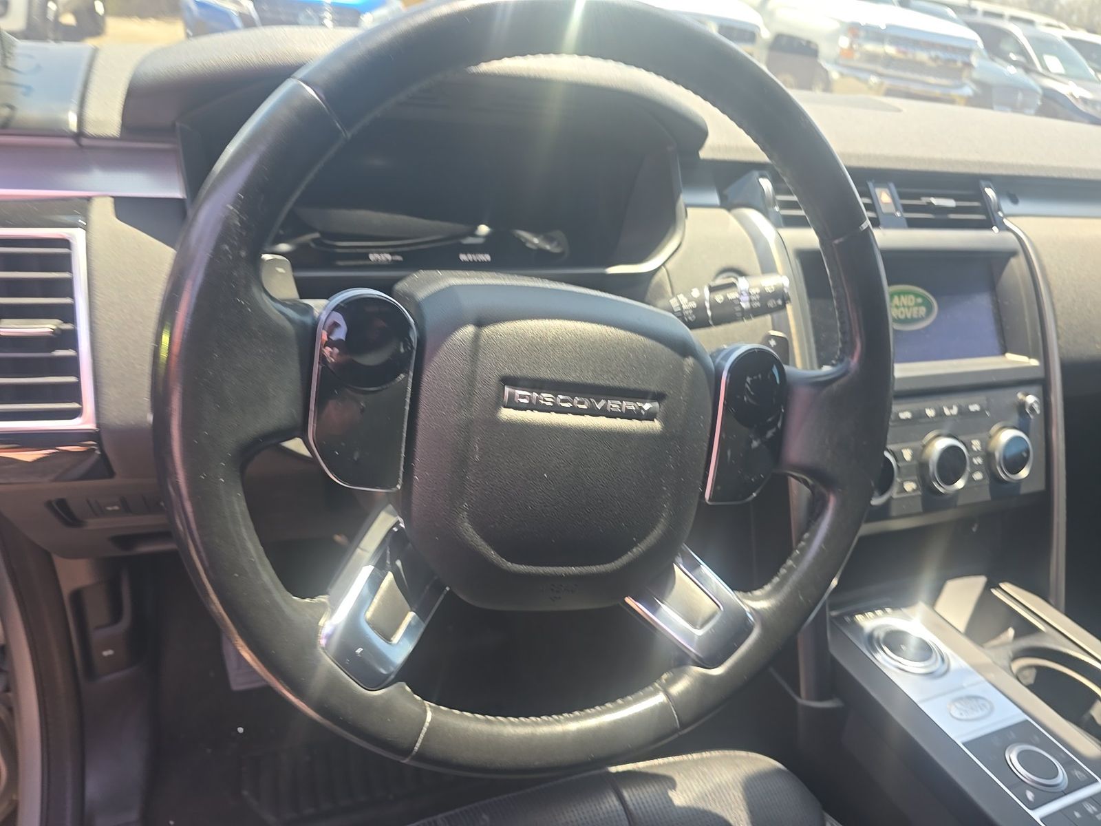 2020 Land Rover Discovery Landmark Edition AWD