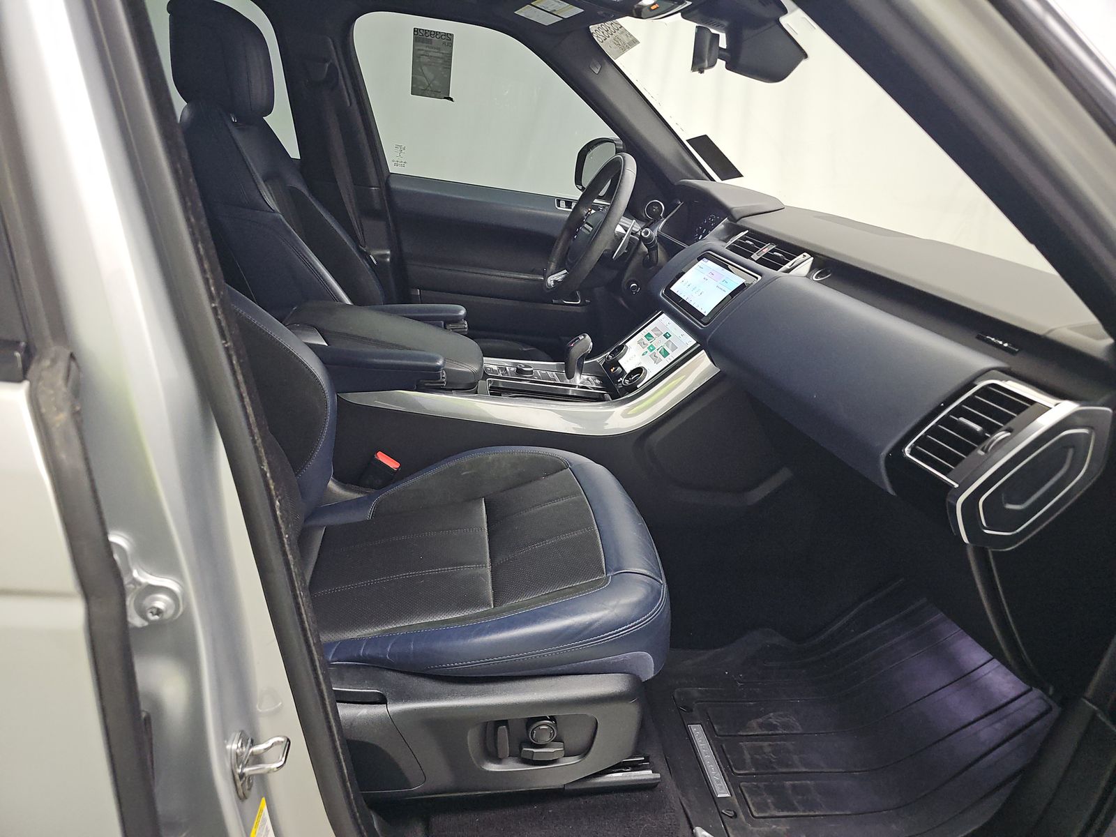 2020 Land Rover Range Rover Sport HST AWD