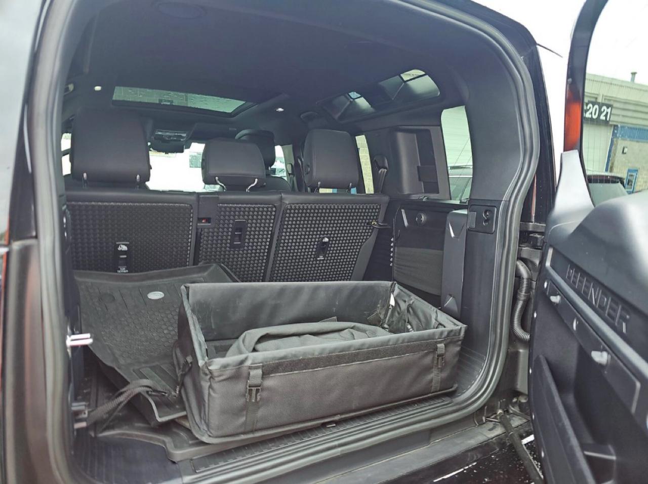 2023 Land Rover Defender 110 V8 AWD