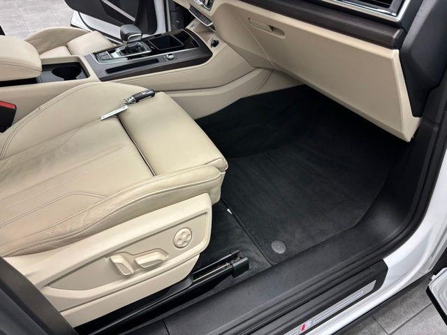 2024 Audi Q5 S line Premium Plus AWD