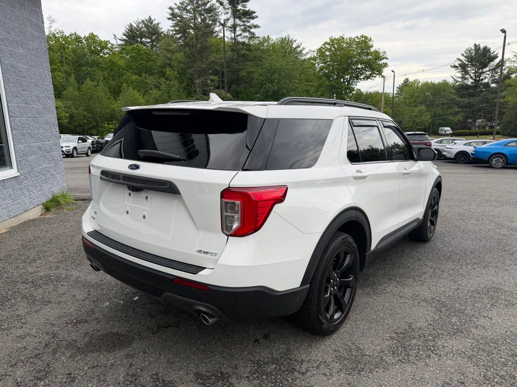 2022 Ford Explorer XLT AWD
