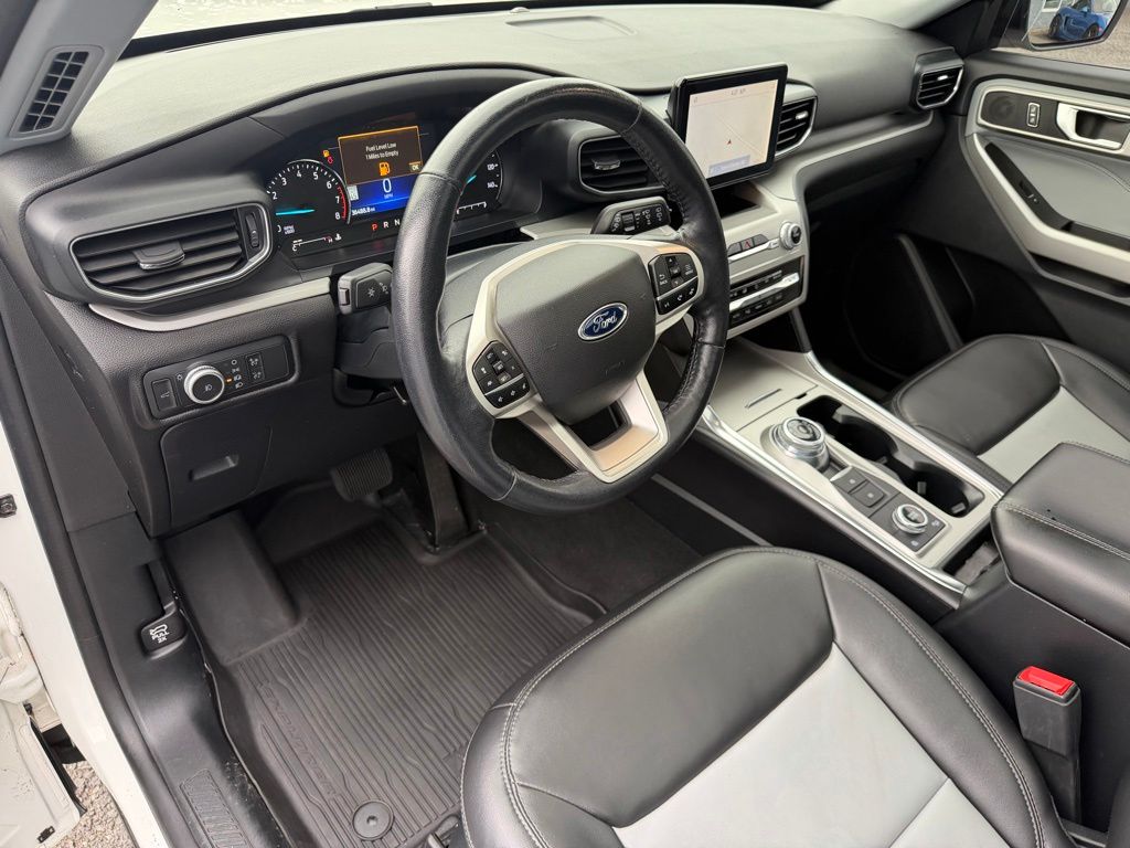 2022 Ford Explorer XLT AWD