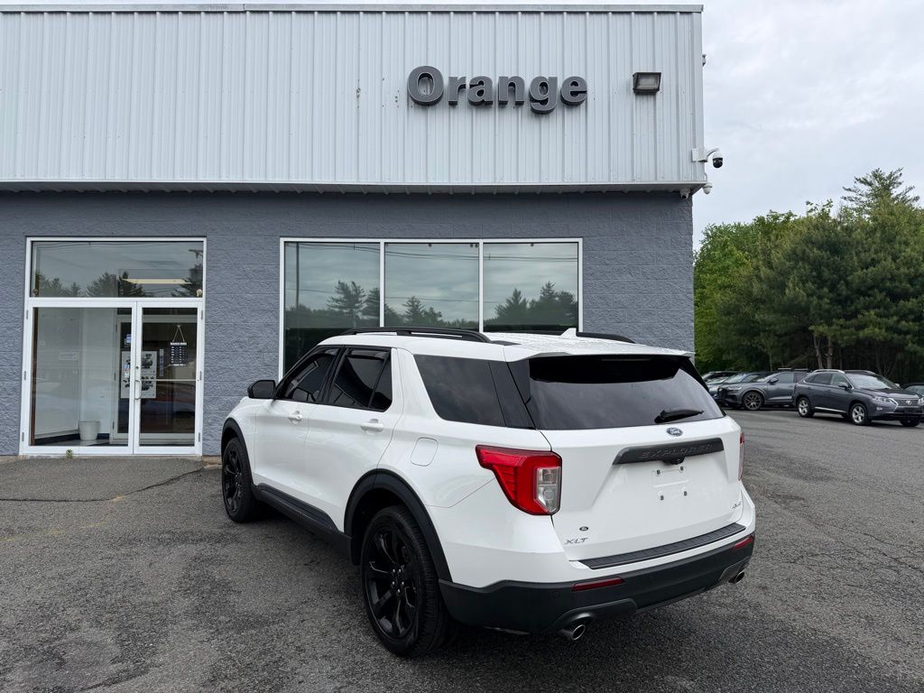 2022 Ford Explorer XLT AWD