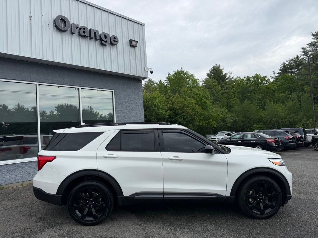 2022 Ford Explorer XLT AWD