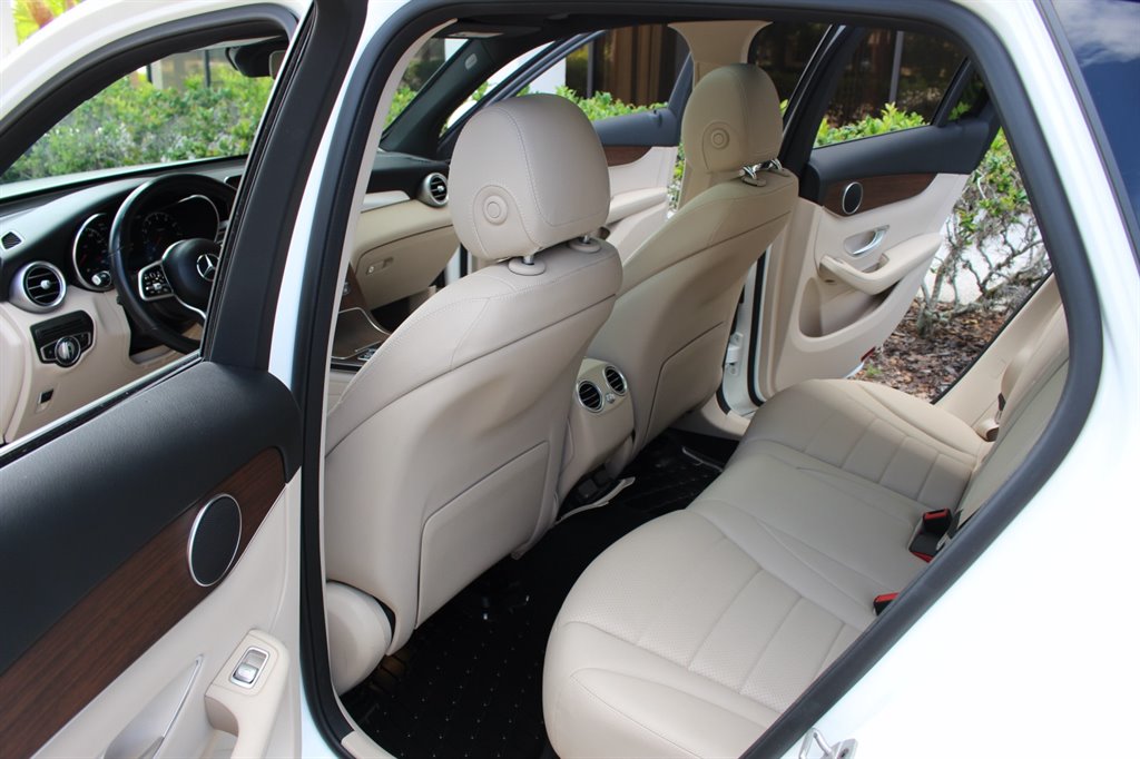 2021 Mercedes-Benz GLC GLC 300 AWD