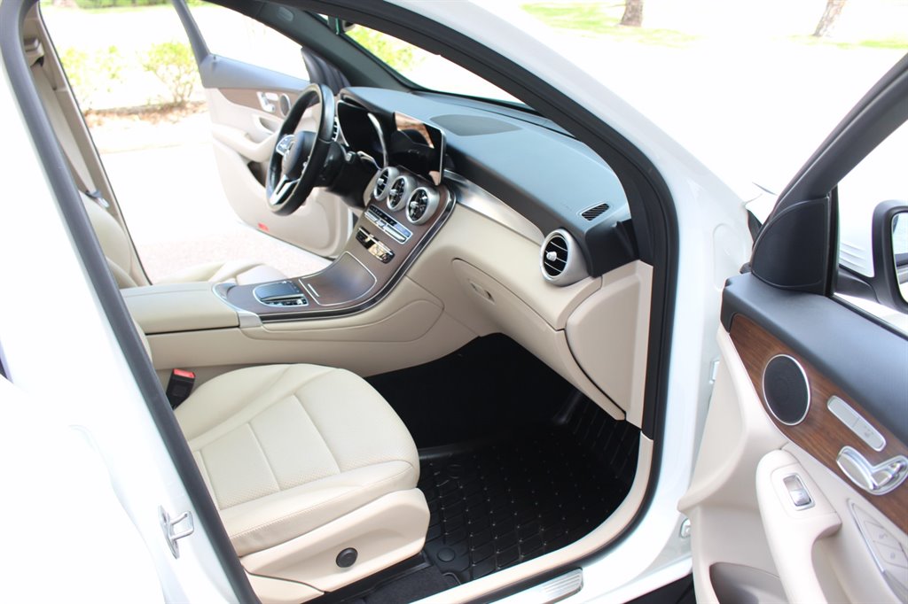 2021 Mercedes-Benz GLC GLC 300 AWD
