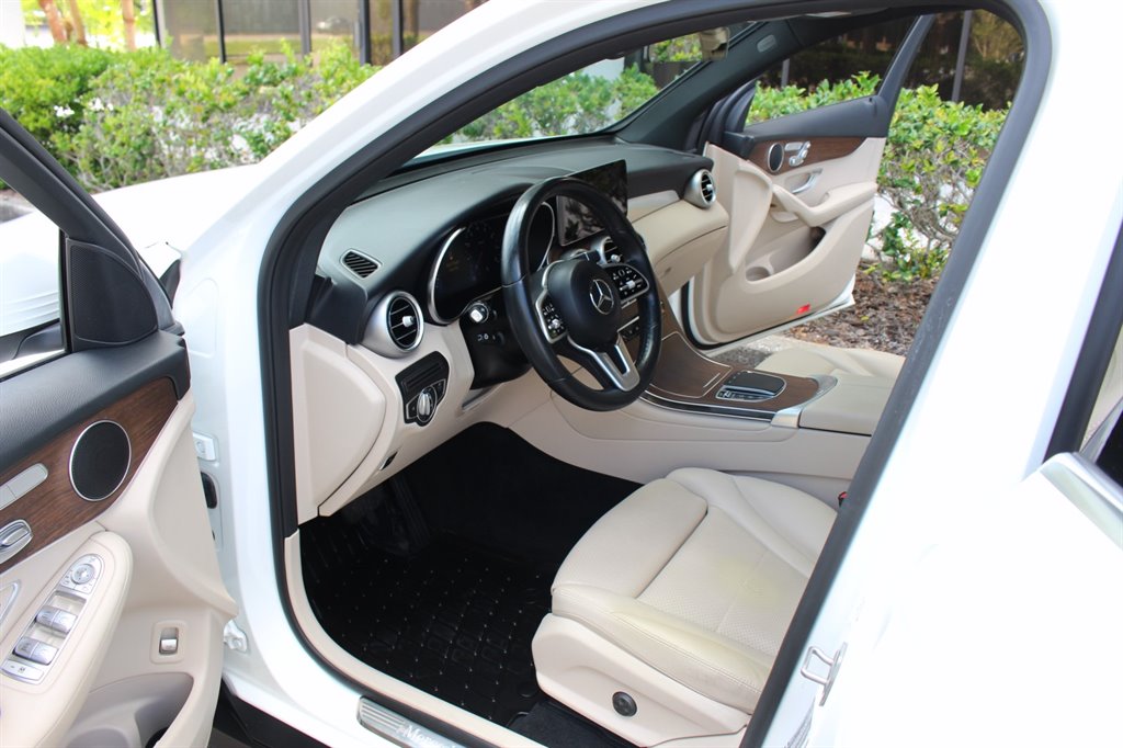 2021 Mercedes-Benz GLC GLC 300 AWD