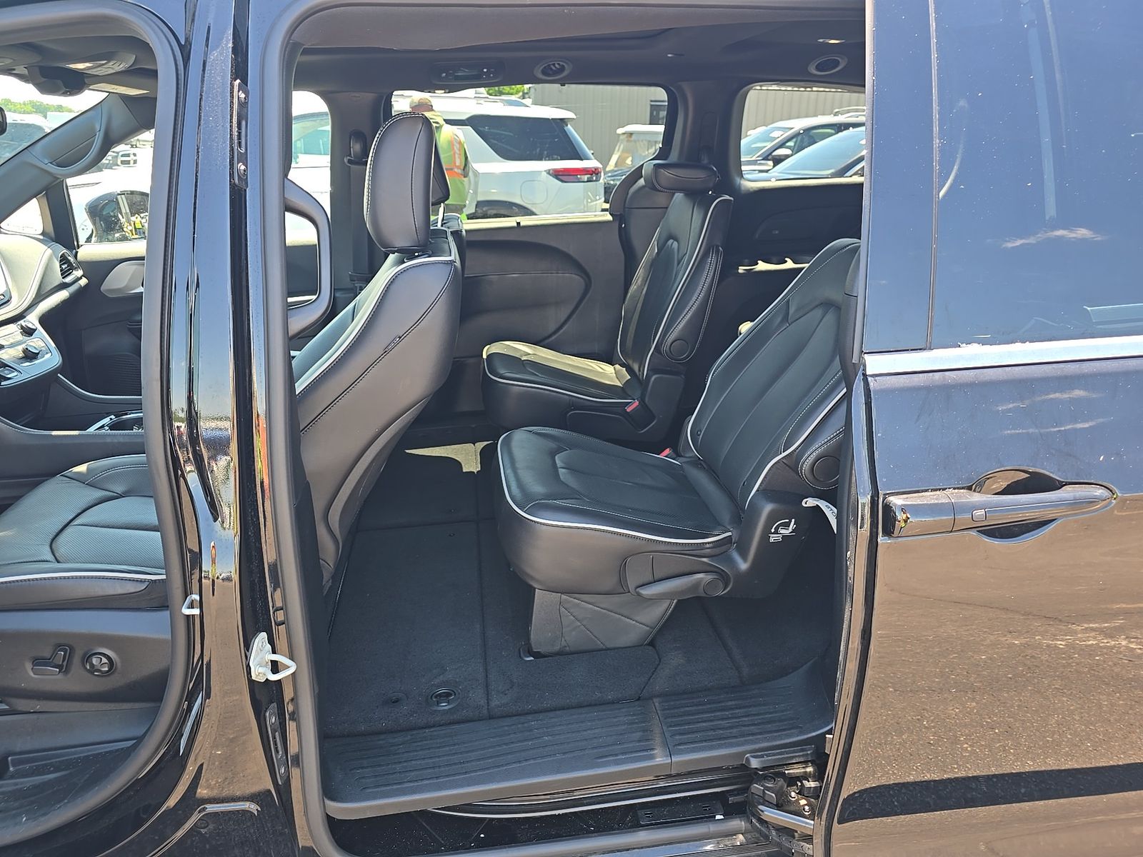 2026 Chrysler Pacifica Limited FWD