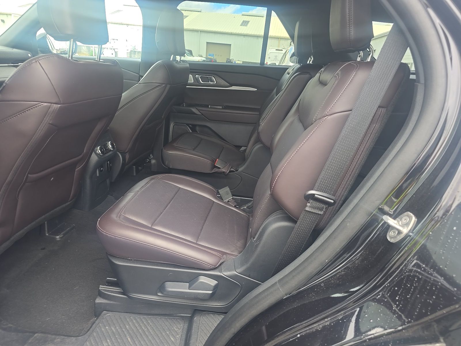 2025 Ford Explorer Platinum RWD
