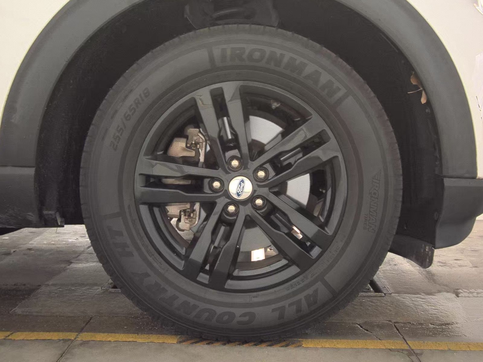 2021 Ford Explorer XLT RWD