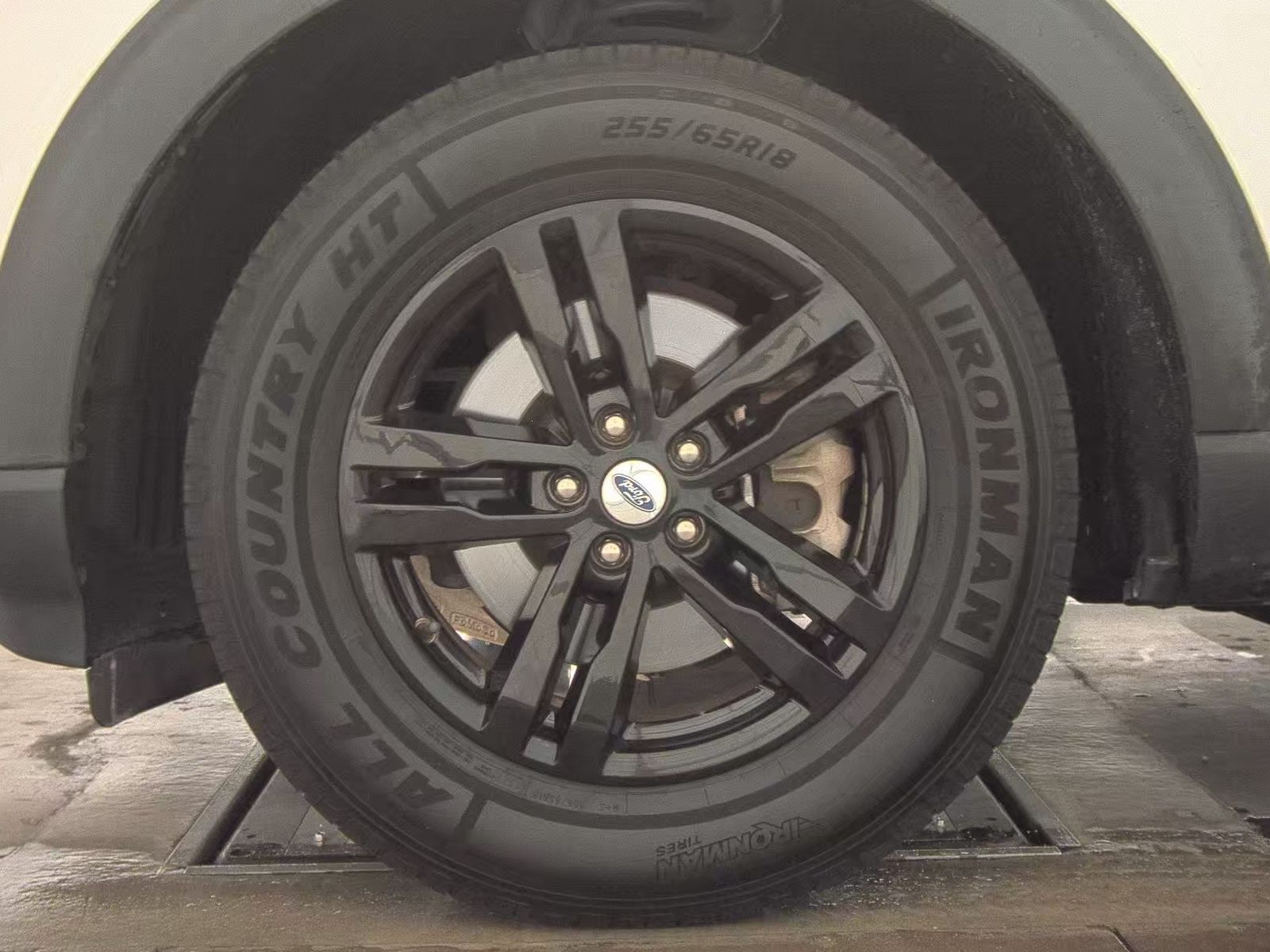 2021 Ford Explorer XLT RWD