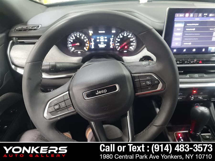 2023 Jeep Compass Latitude Lux AWD