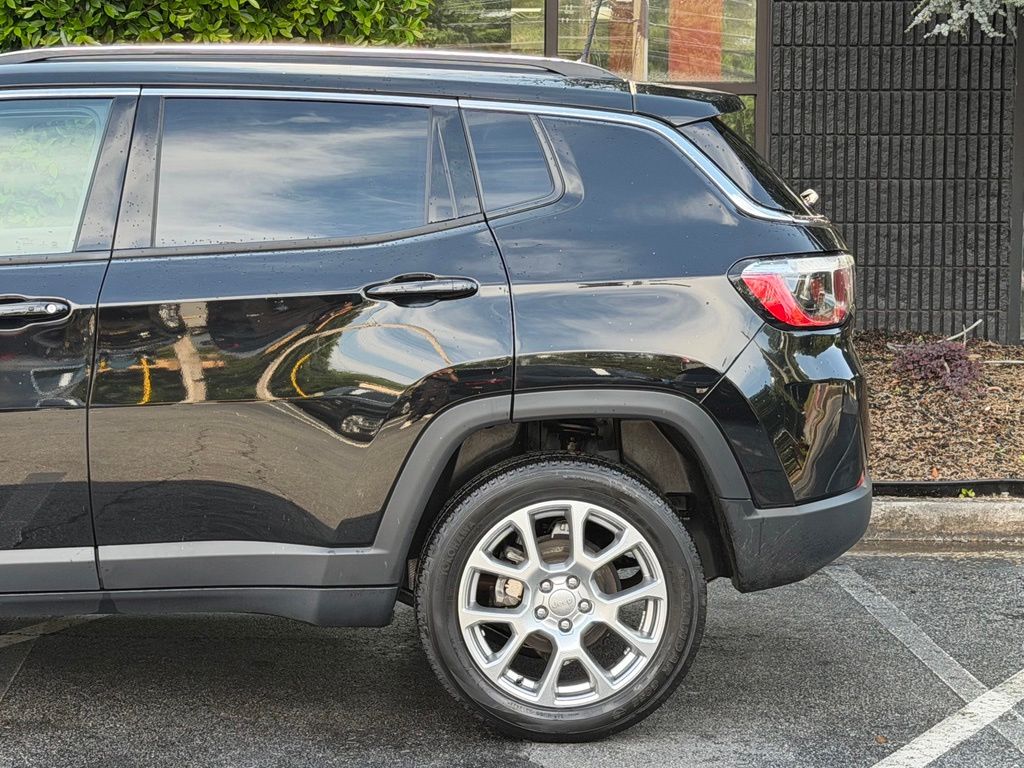2022 Jeep Compass Latitude Lux AWD