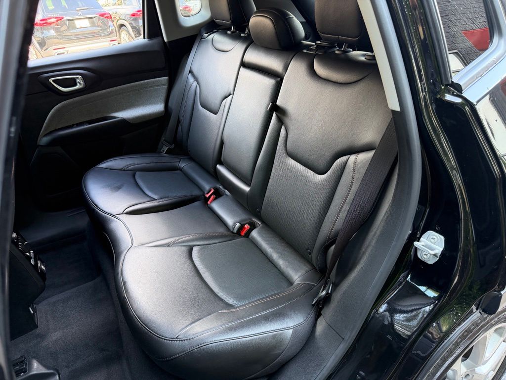 2022 Jeep Compass Latitude Lux AWD