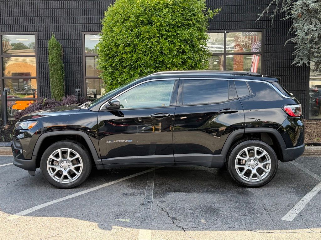 2022 Jeep Compass Latitude Lux AWD