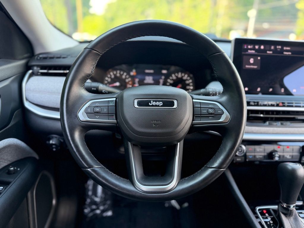 2022 Jeep Compass Latitude Lux AWD