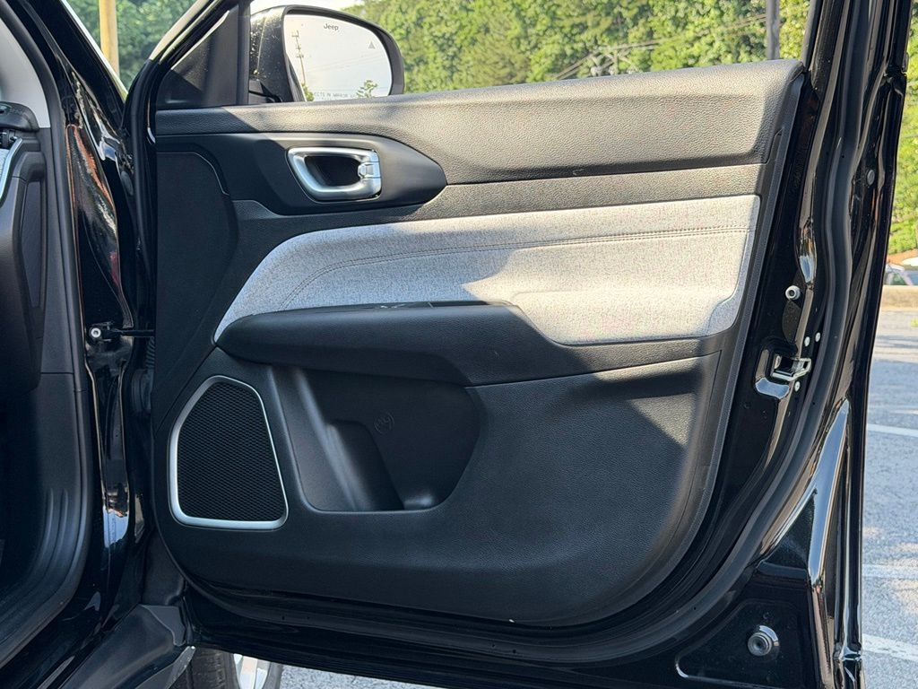 2022 Jeep Compass Latitude Lux AWD