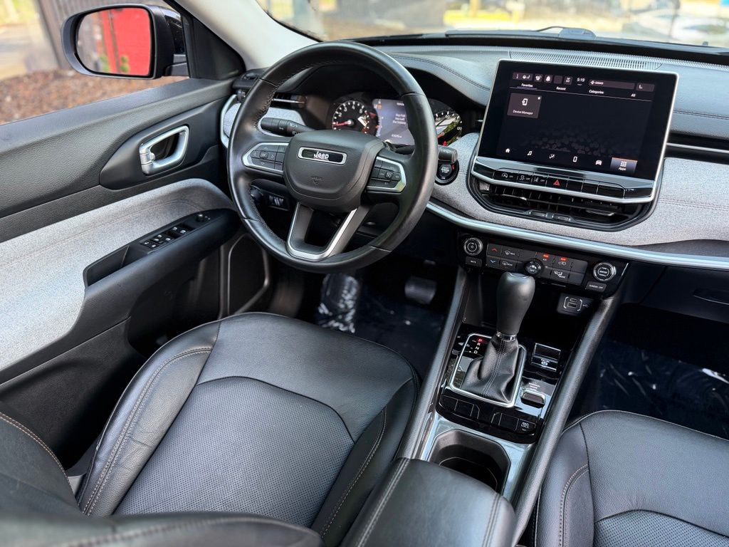 2022 Jeep Compass Latitude Lux AWD