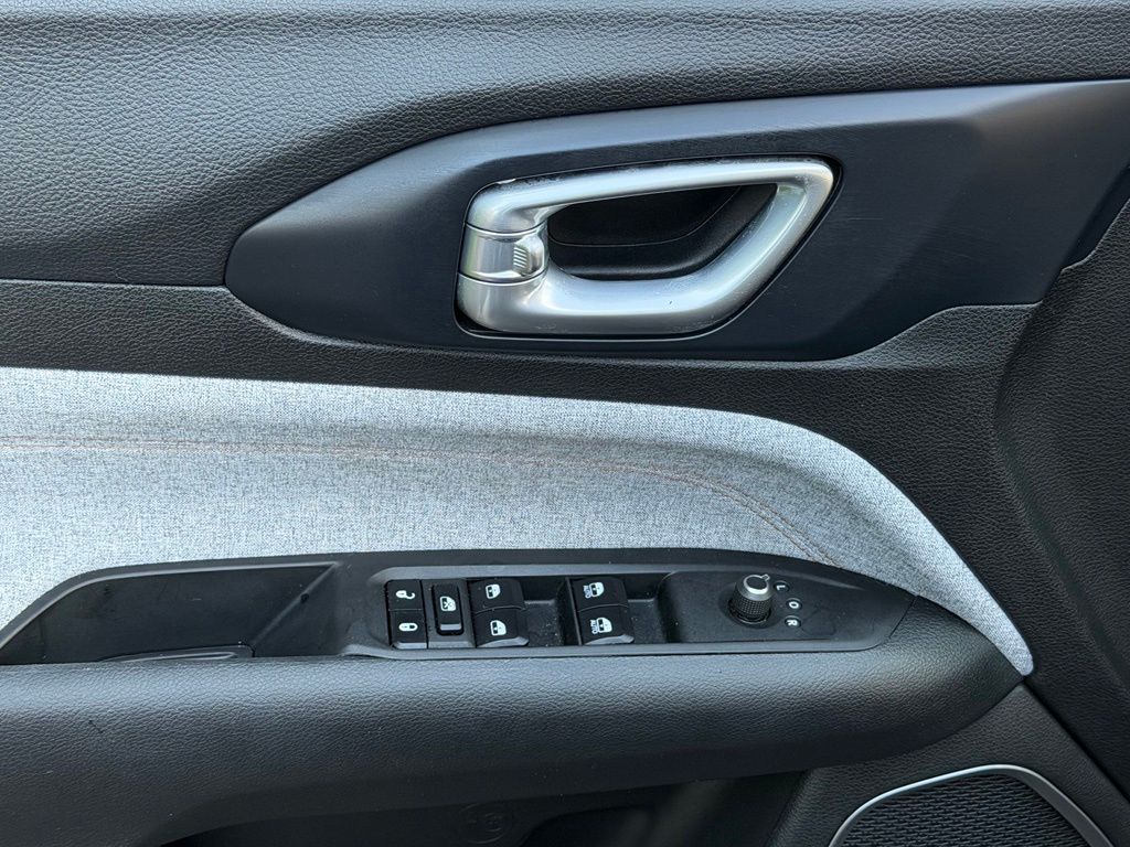 2022 Jeep Compass Latitude Lux AWD