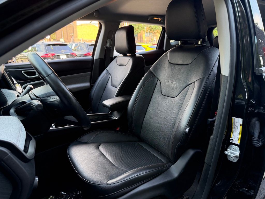 2022 Jeep Compass Latitude Lux AWD