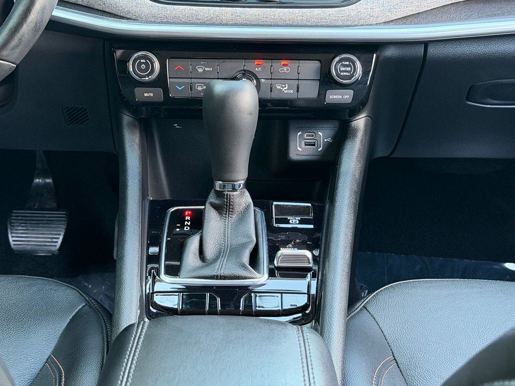 2022 Jeep Compass Latitude Lux AWD