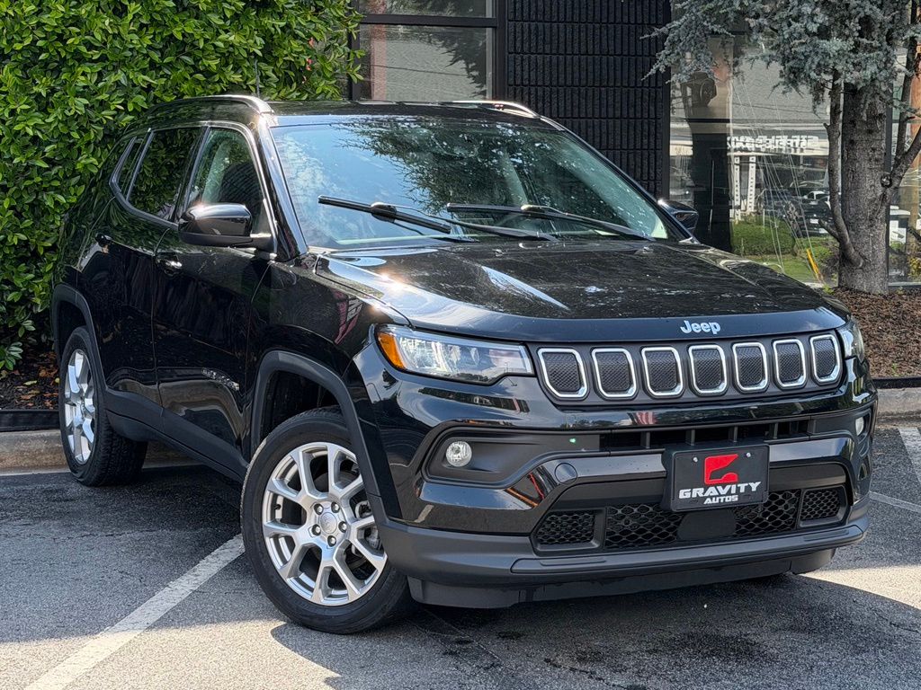 2022 Jeep Compass Latitude Lux AWD