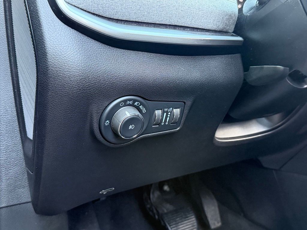 2022 Jeep Compass Latitude Lux AWD
