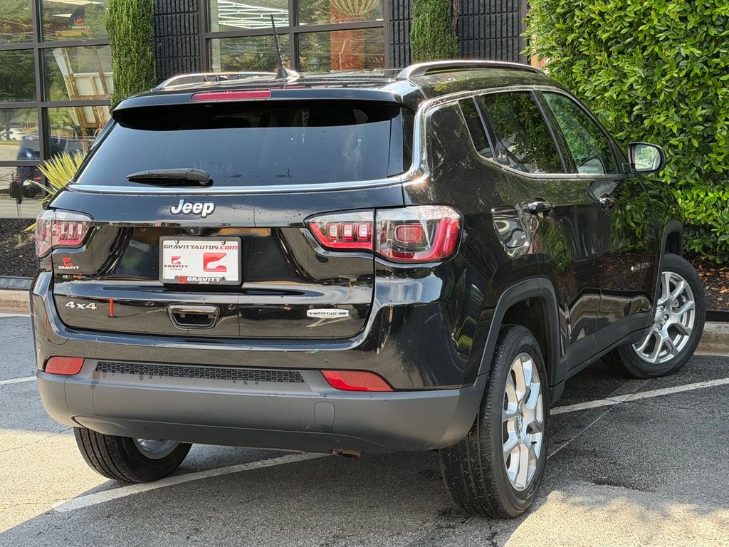 2022 Jeep Compass Latitude Lux AWD