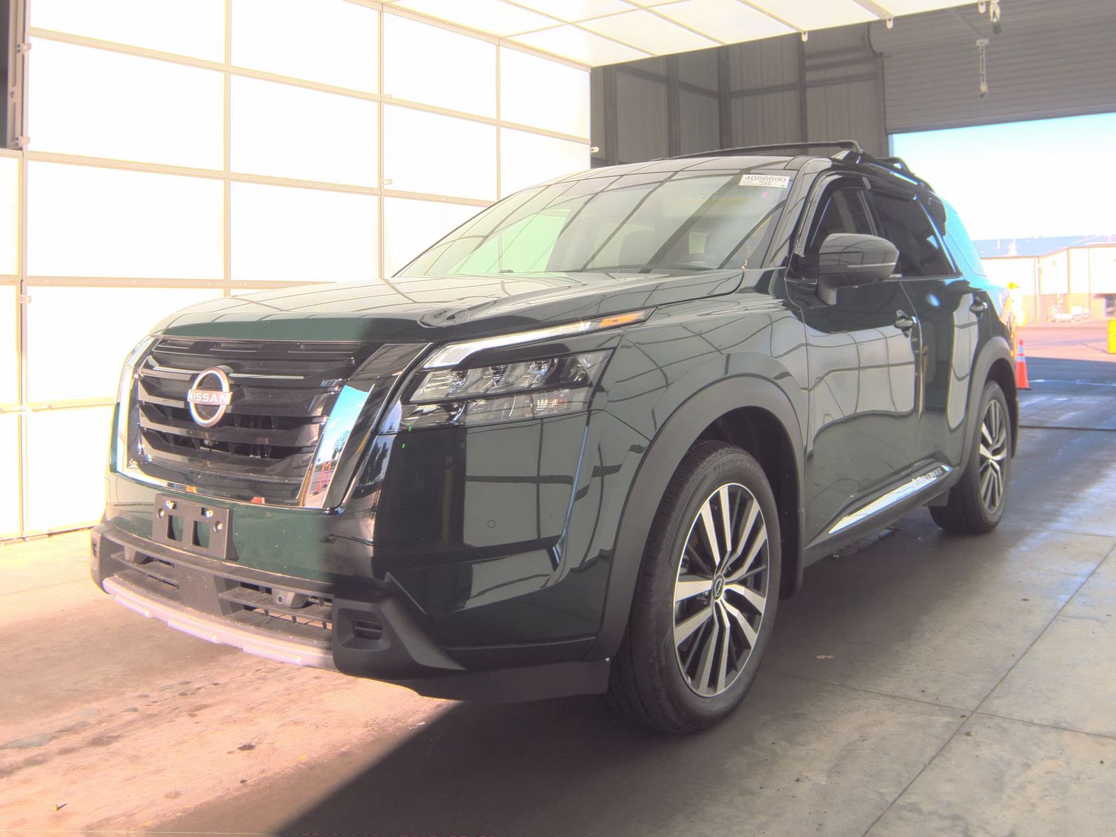 2025 Nissan Pathfinder Platinum AWD