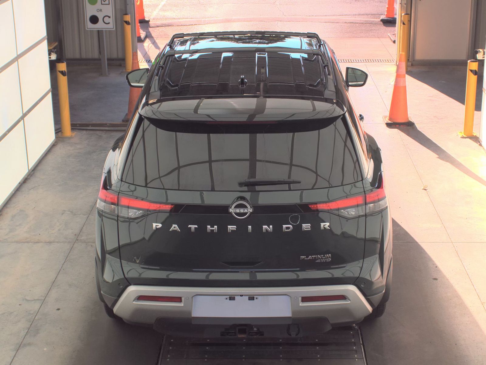 2025 Nissan Pathfinder Platinum AWD