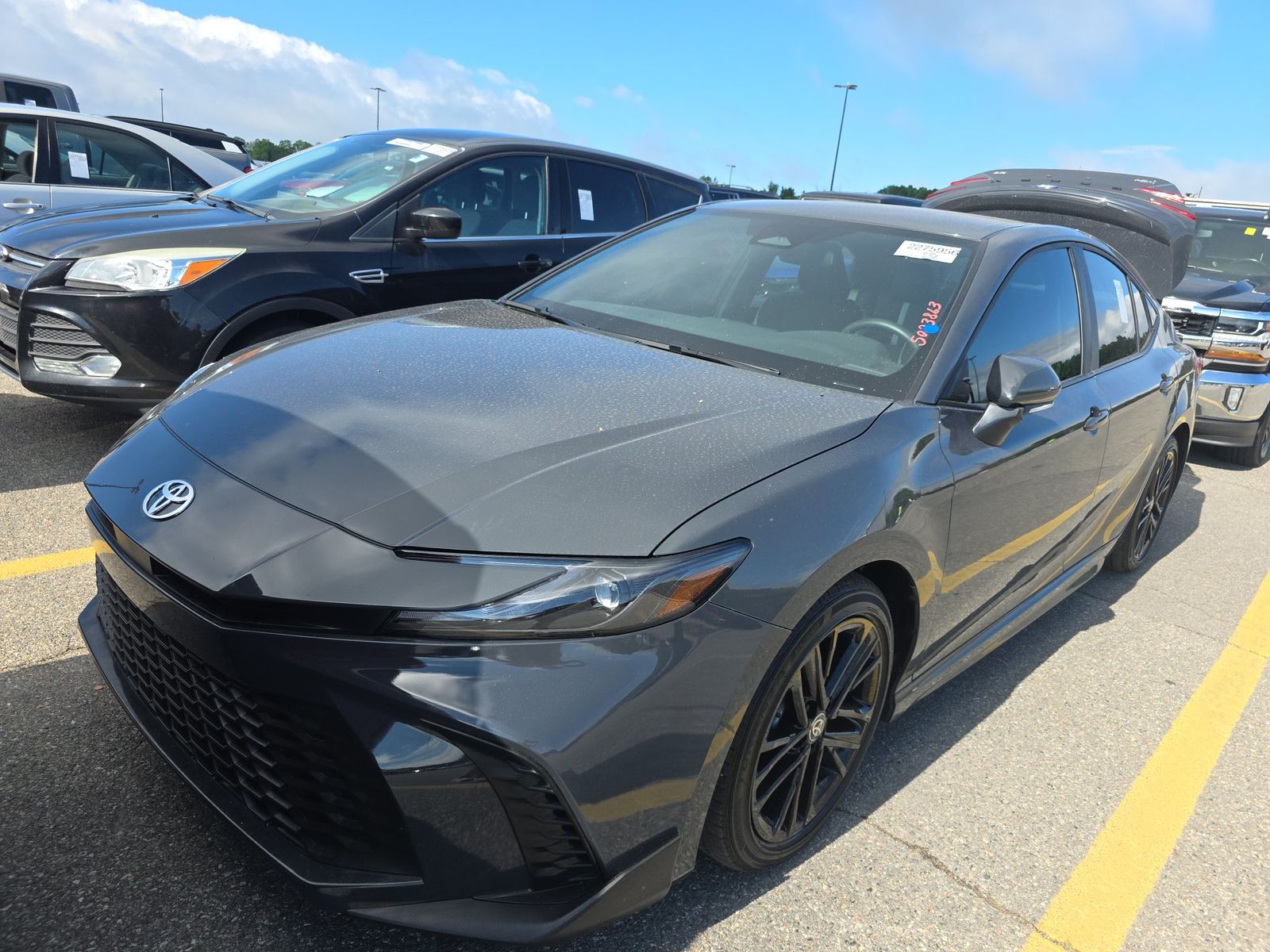 2025 Toyota Camry SE FWD