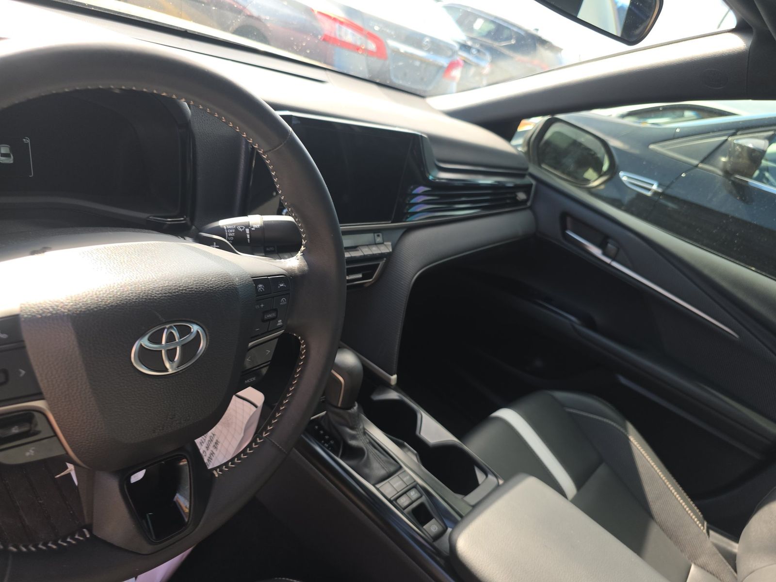 2025 Toyota Camry SE FWD