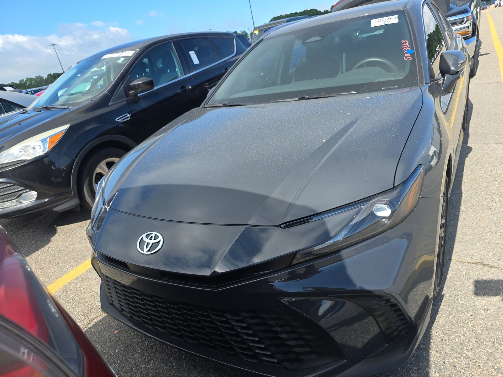 2025 Toyota Camry SE FWD