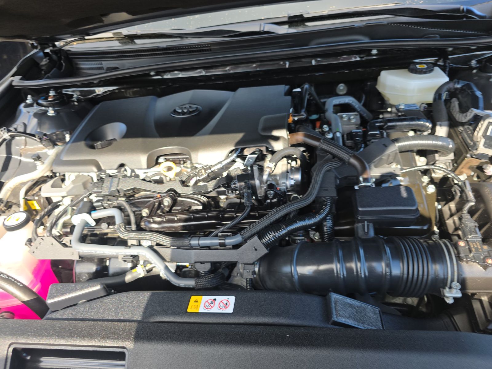 2025 Toyota Camry SE FWD