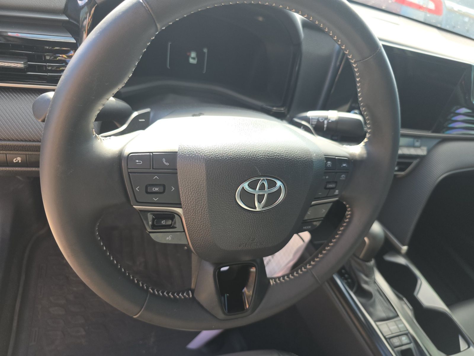 2025 Toyota Camry SE FWD