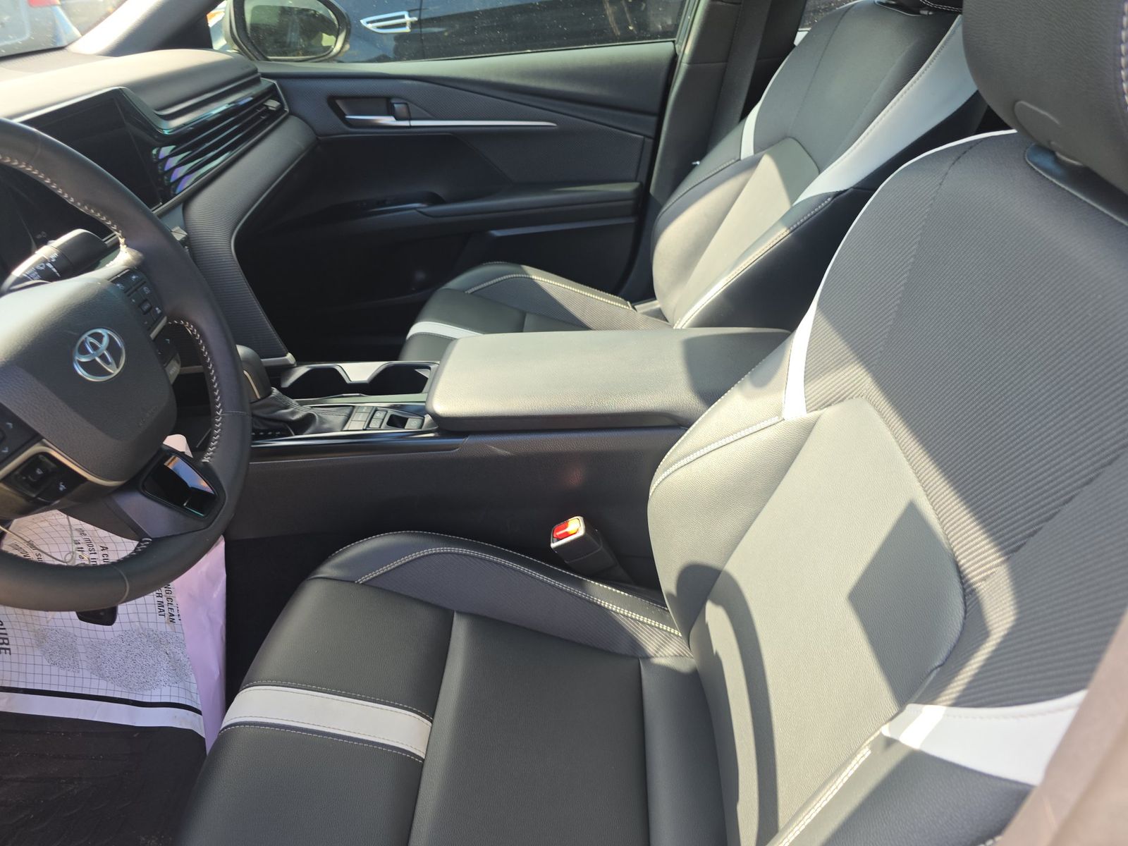 2025 Toyota Camry SE FWD