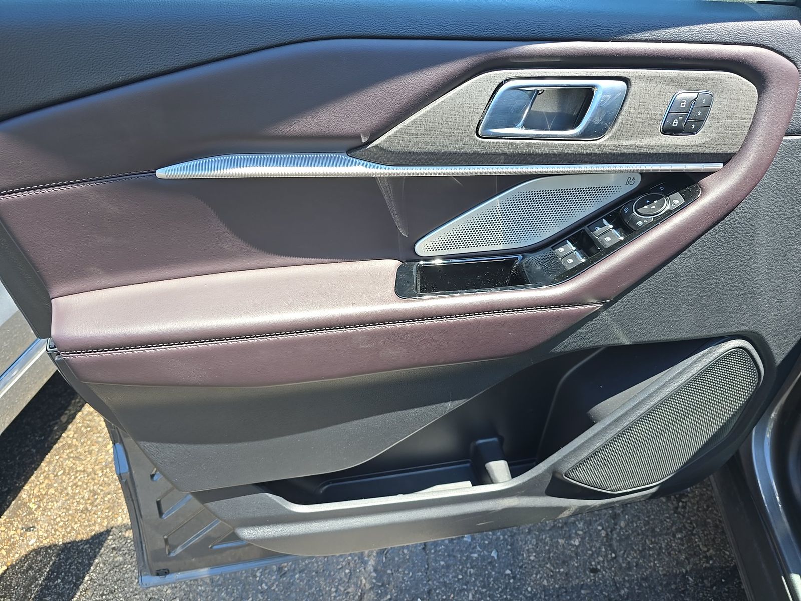 2025 Ford Explorer Platinum FWD