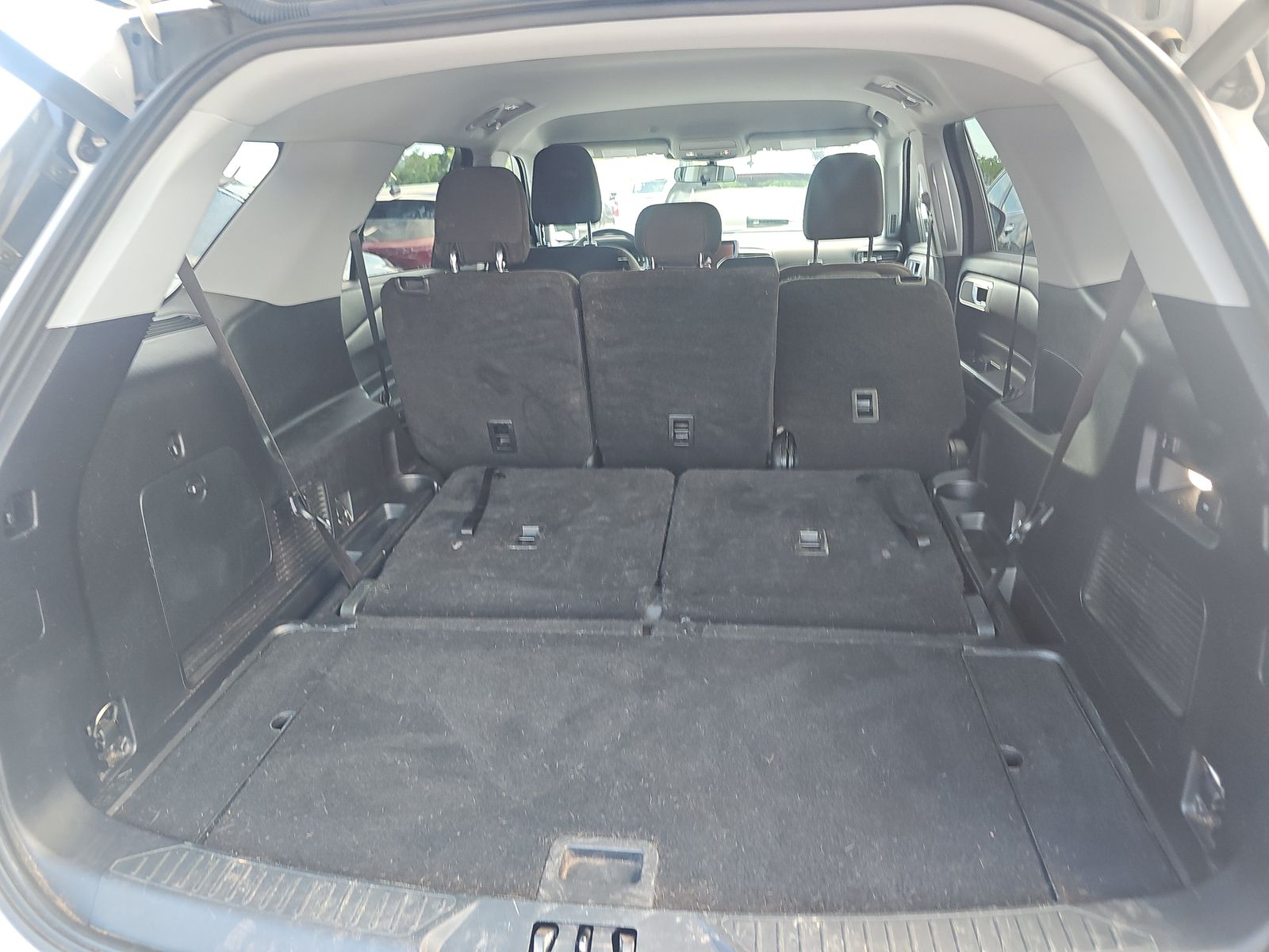 2021 Ford Explorer XLT RWD