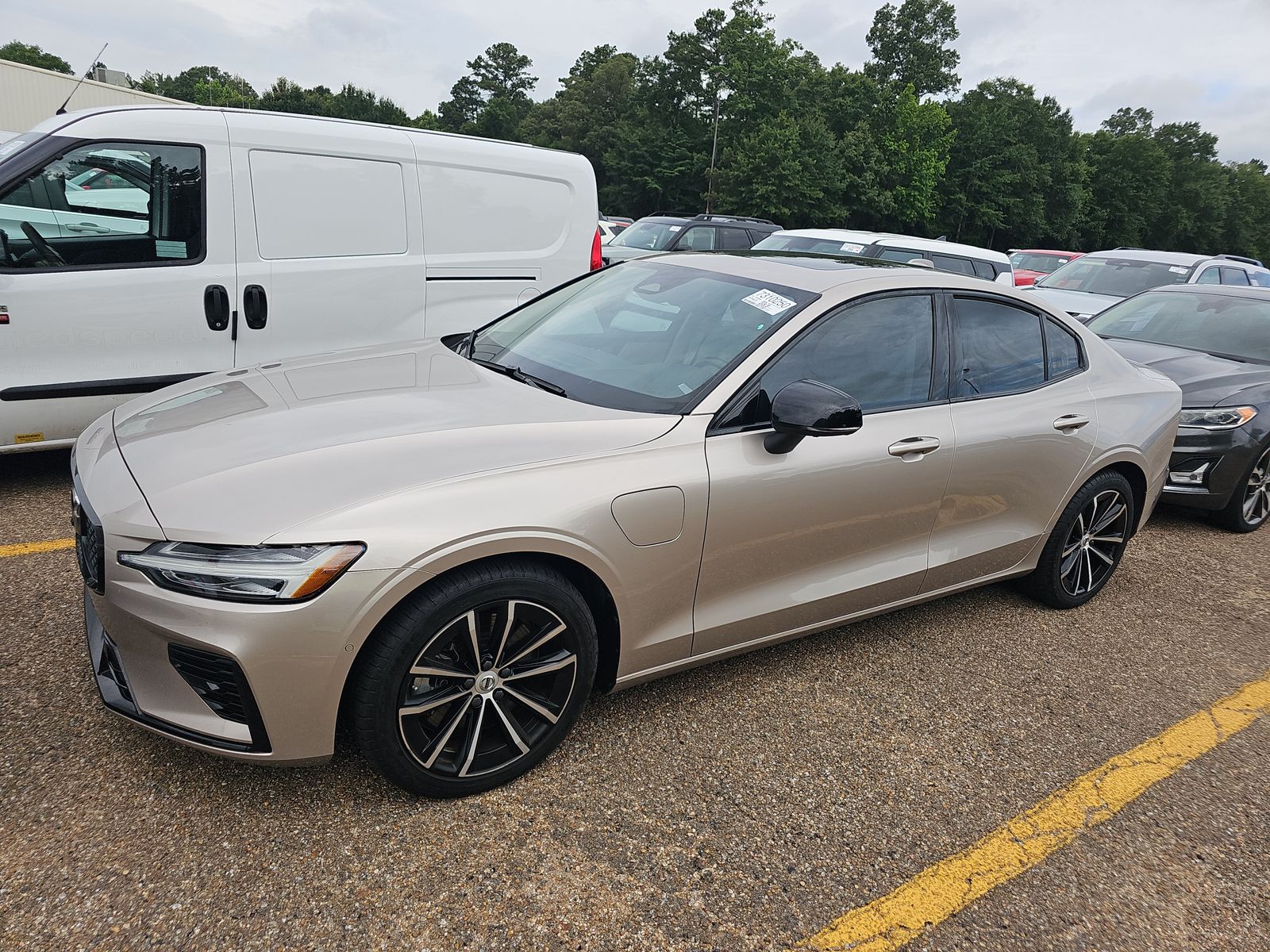 2023 Volvo S60 Recharge T8 Plus FWD